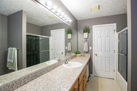 3824 Fennway Boulevard Medina OH 44256