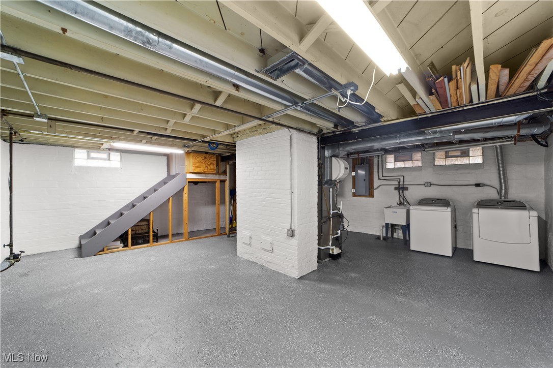 16809 Melgrave Avenue Cleveland OH 44135