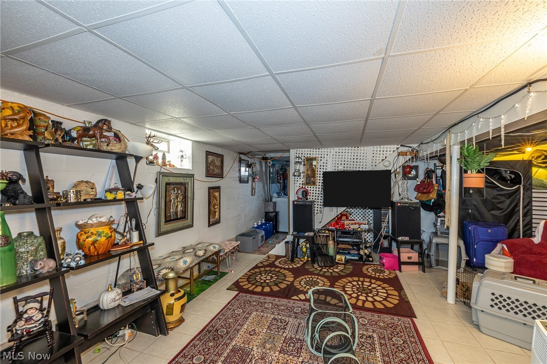 37891 Lake Drive Avon OH 44011