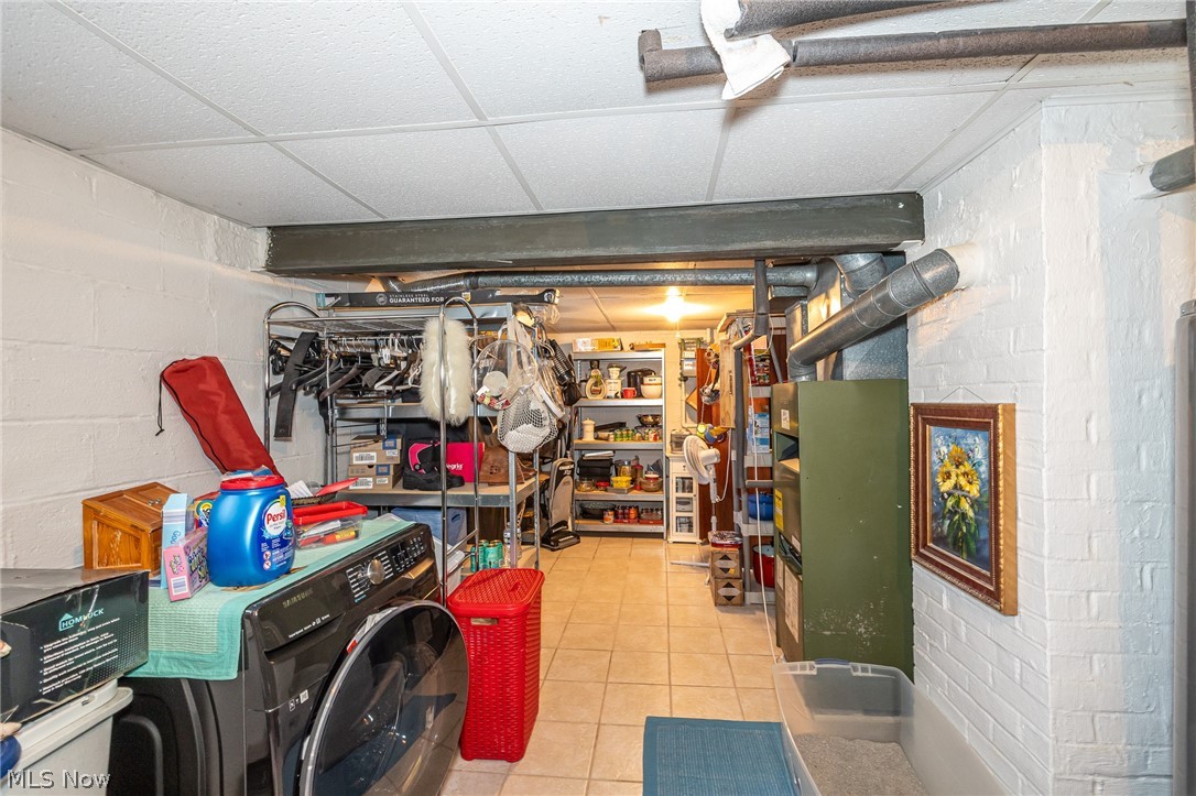 37891 Lake Drive Avon OH 44011