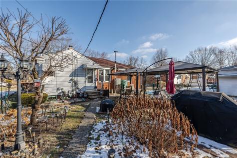 37891 Lake Drive Avon OH 44011