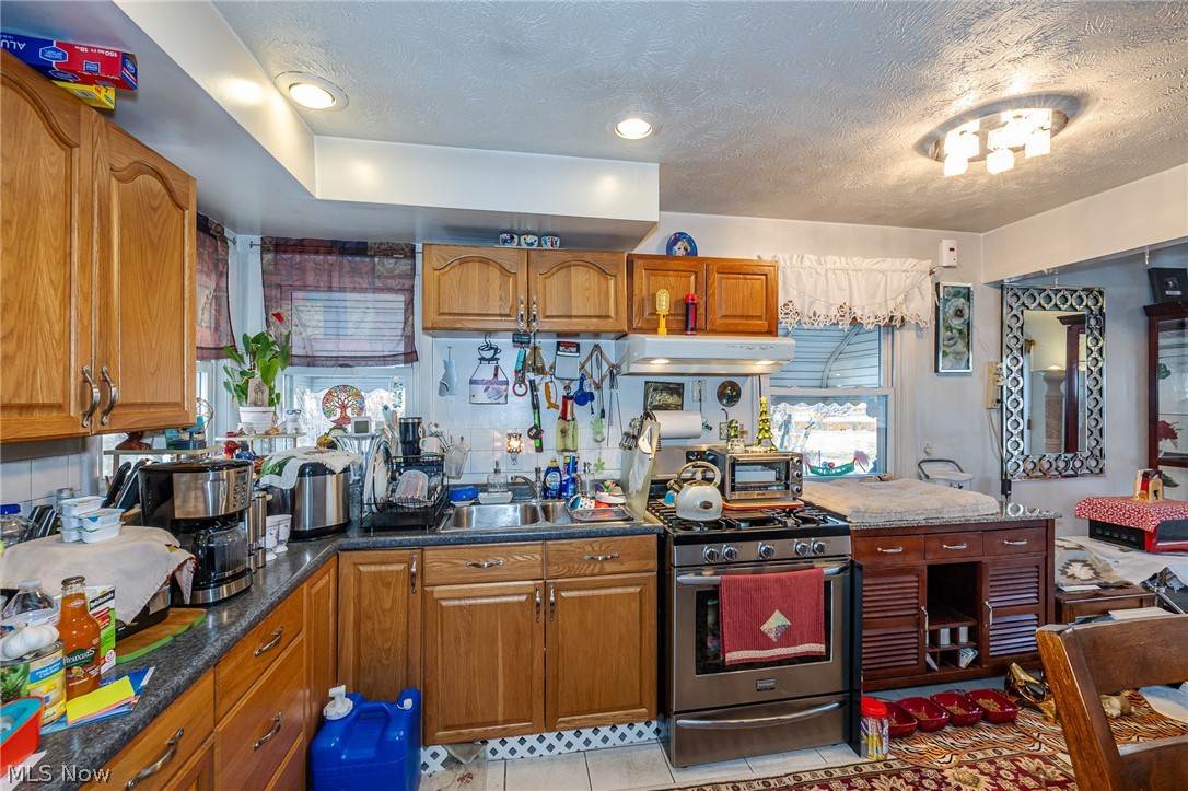37891 Lake Drive Avon OH 44011