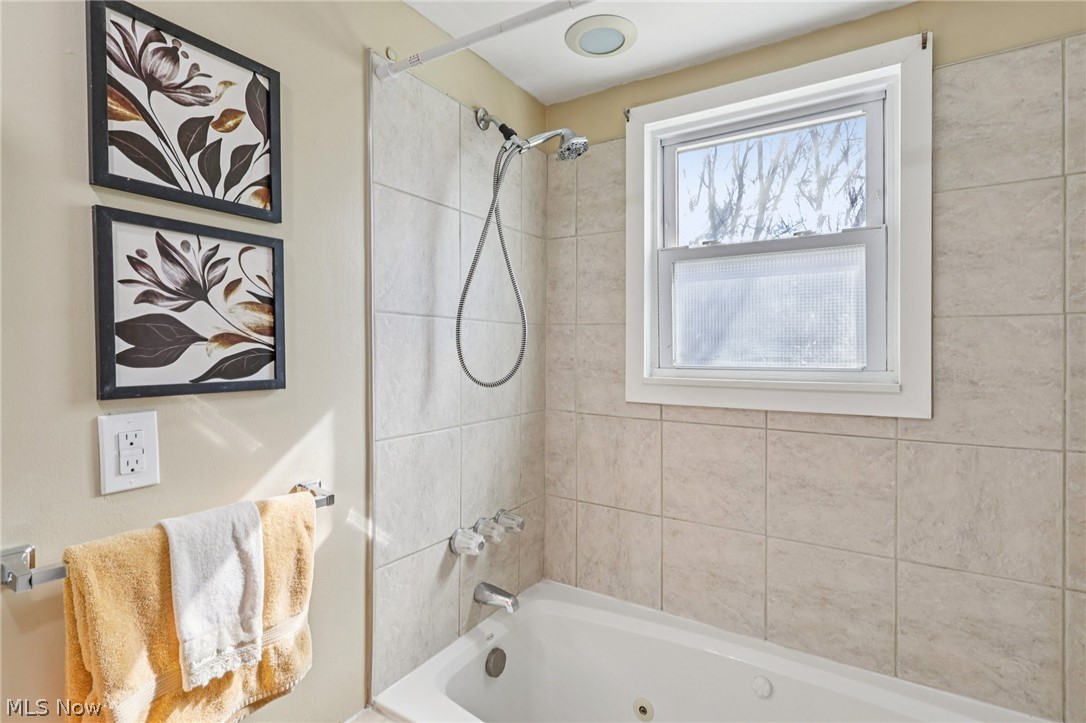 2825 Orchard Drive Willoughby Hills OH 44092