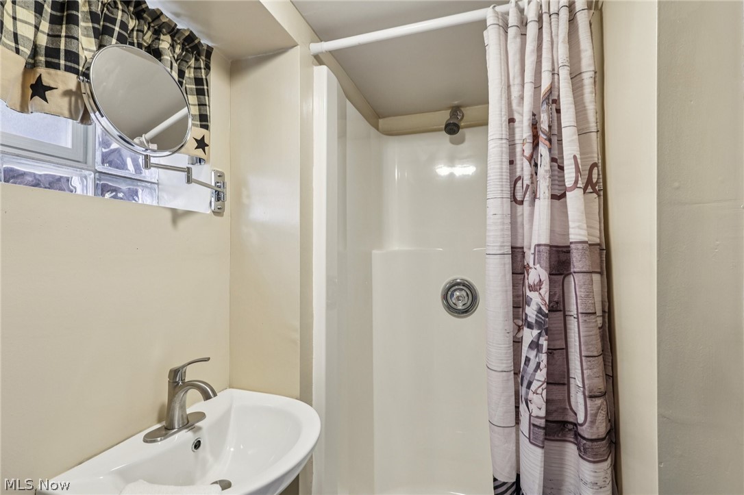 2825 Orchard Drive Willoughby Hills OH 44092