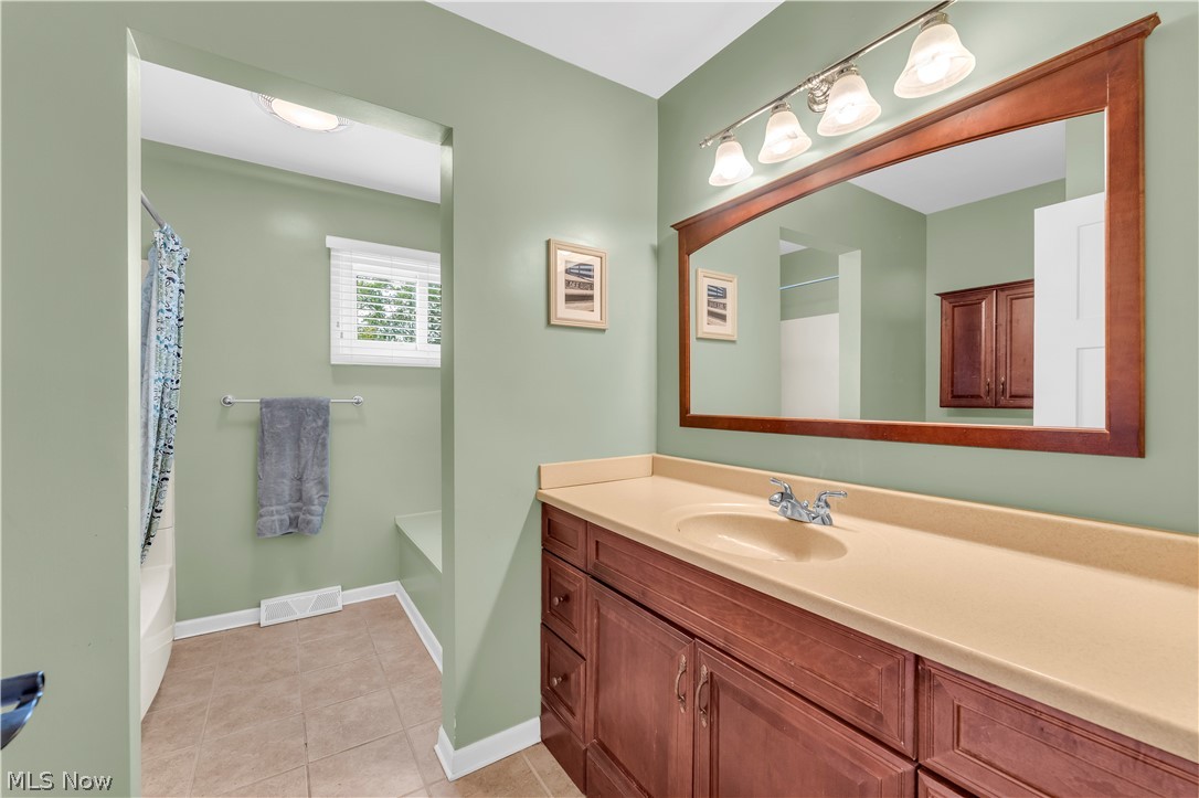 6027 Park Ridge Drive North Olmsted OH 44070