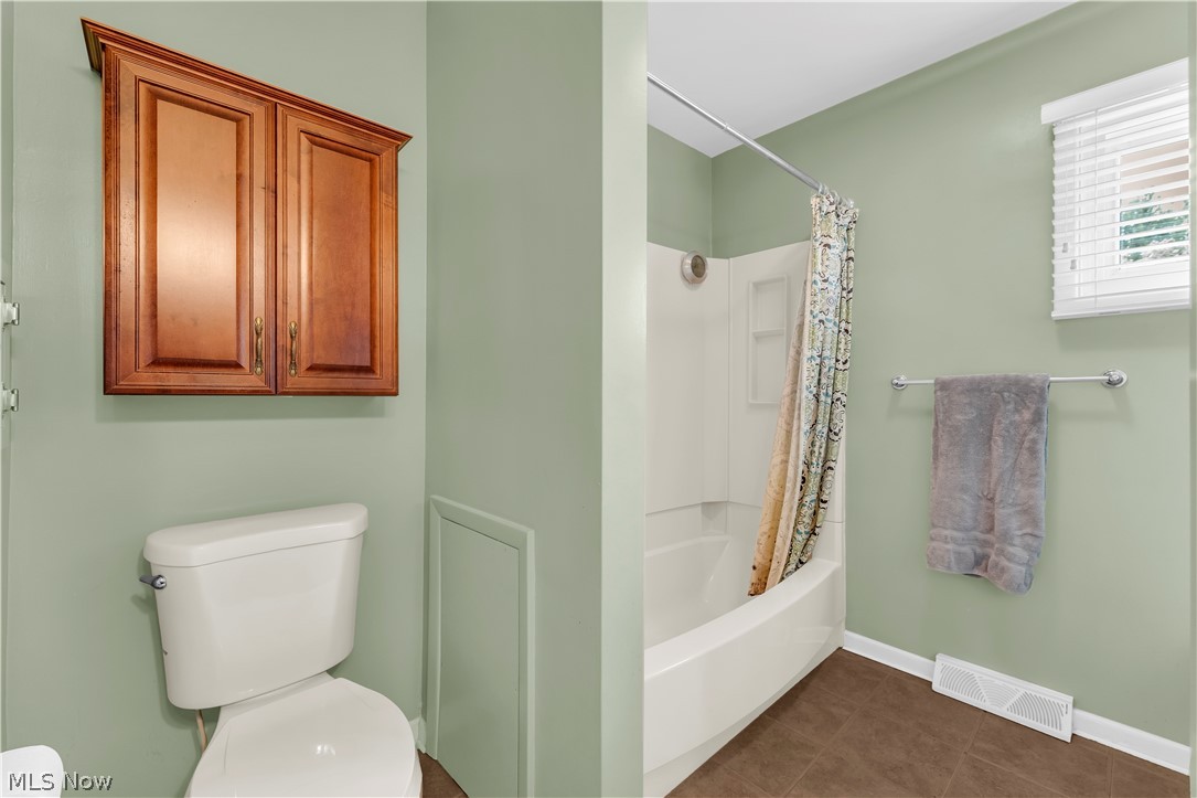 6027 Park Ridge Drive North Olmsted OH 44070
