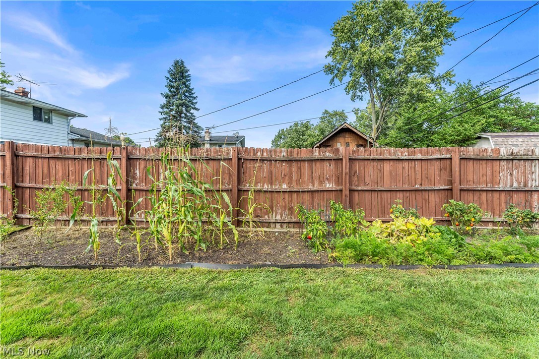 6027 Park Ridge Drive North Olmsted OH 44070
