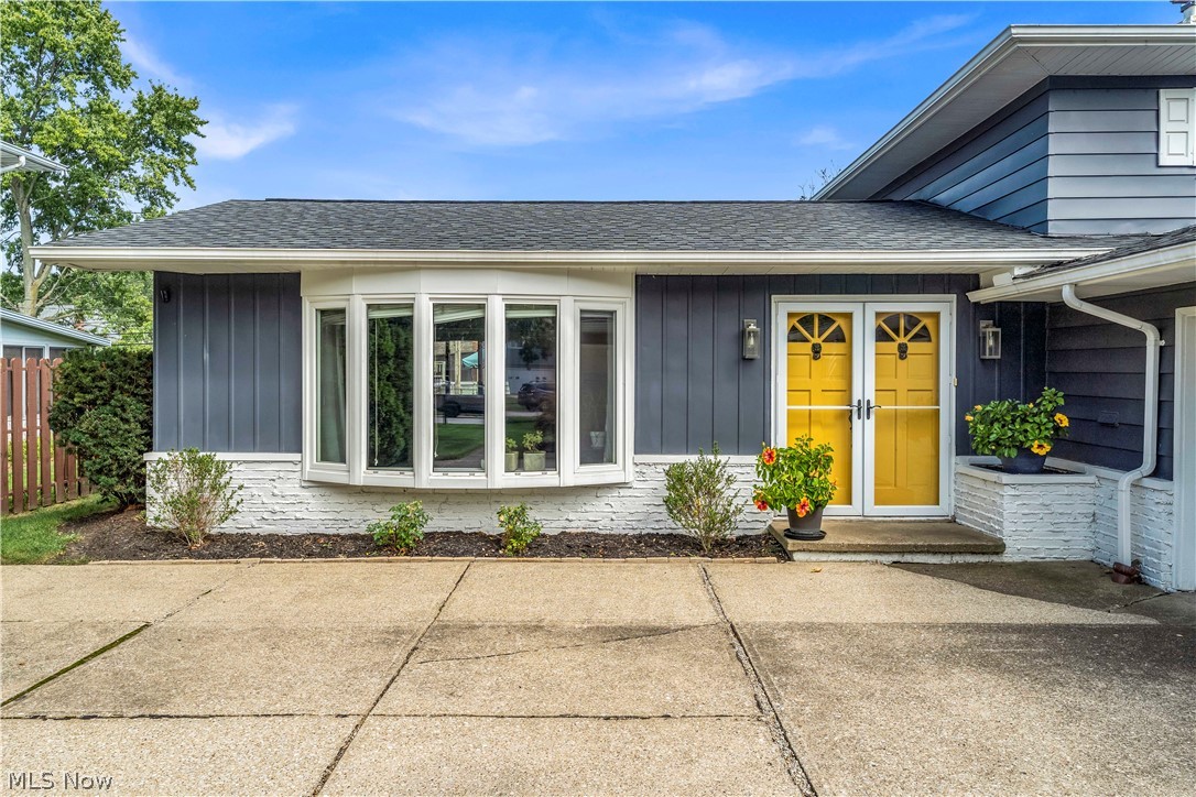 6027 Park Ridge Drive North Olmsted OH 44070