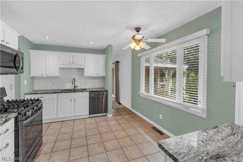 6210 Mills Creek Lane North Ridgeville OH 44039
