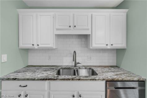 6210 Mills Creek Lane North Ridgeville OH 44039