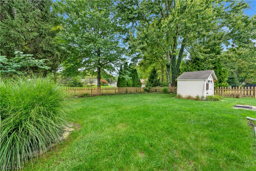 6210 Mills Creek Lane North Ridgeville OH 44039