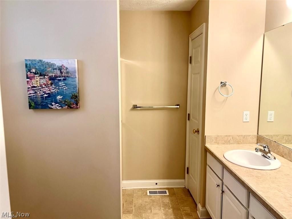 11221 Peppermint Place North Royalton OH 44133