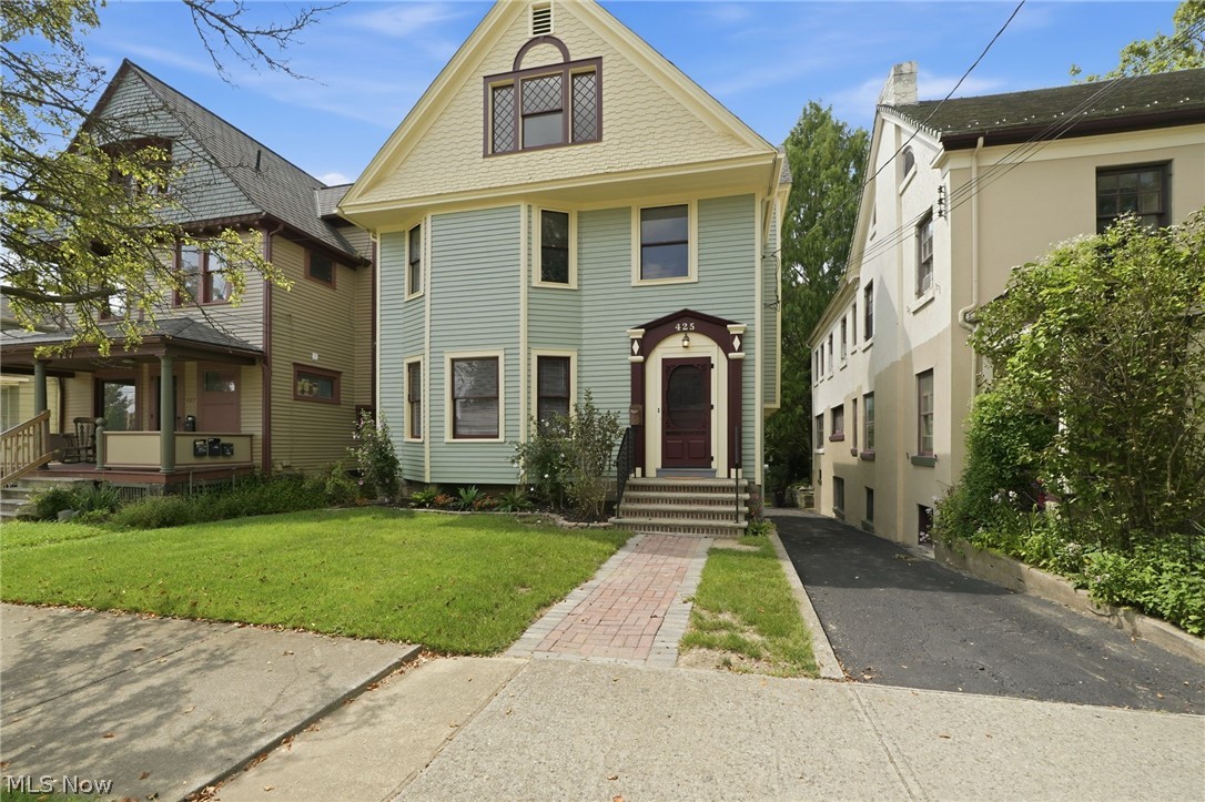425 West Avenue Elyria OH 44035