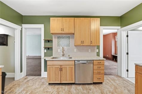 425 West Avenue Elyria OH 44035