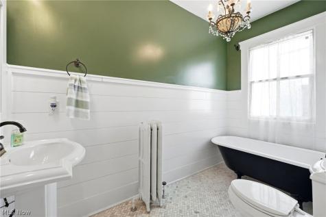 425 West Avenue Elyria OH 44035