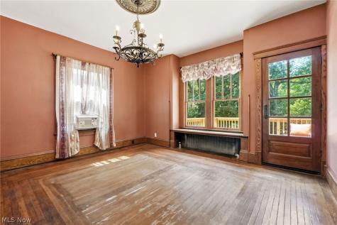 425 West Avenue Elyria OH 44035