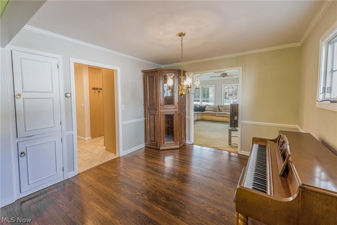 22532 Byron Road Shaker Heights OH 44122
