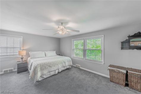 22532 Byron Road Shaker Heights OH 44122