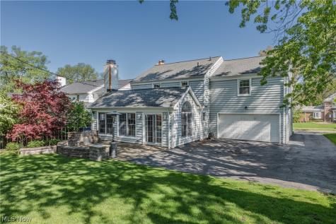 22532 Byron Road Shaker Heights OH 44122