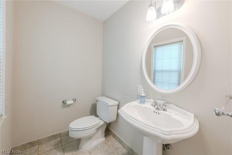 22532 Byron Road Shaker Heights OH 44122