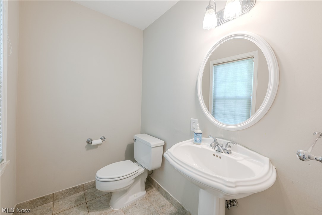 22532 Byron Road Shaker Heights OH 44122