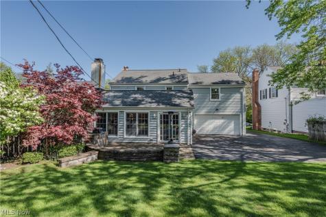 22532 Byron Road Shaker Heights OH 44122