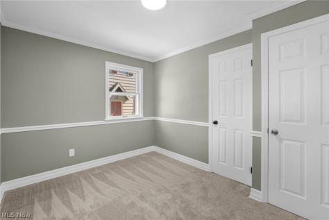7198 Greenleaf Avenue Parma OH 44130