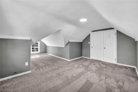 7198 Greenleaf Avenue Parma OH 44130