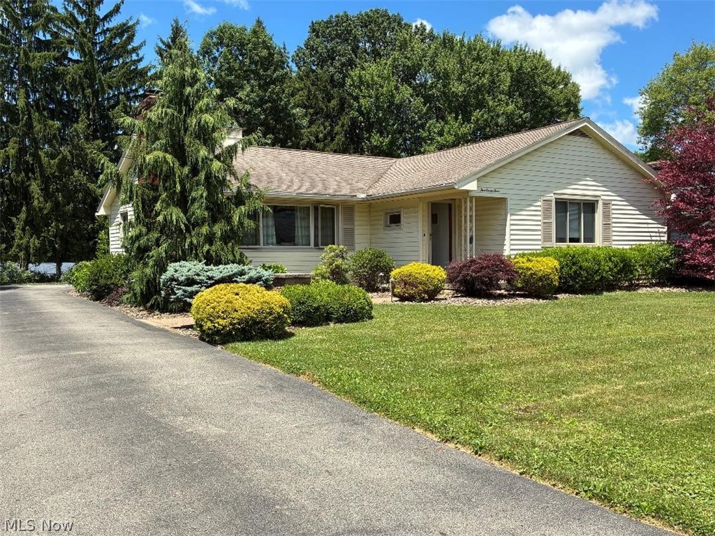 573 Grandview Avenue East Palestine OH 44413