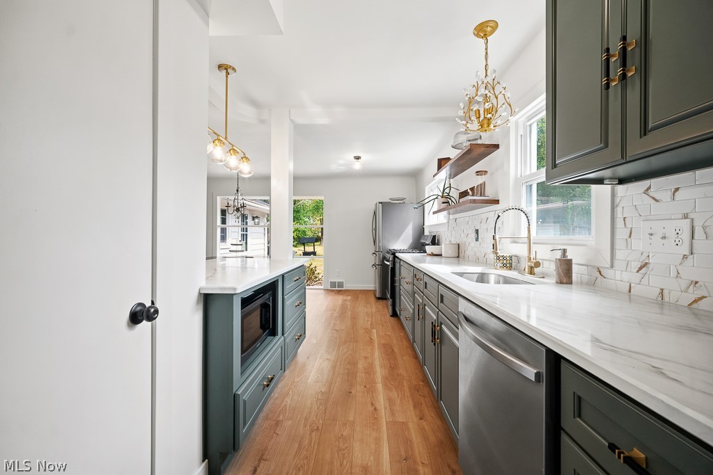 4697 Canterbury Road North Olmsted OH 44070