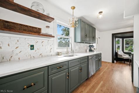 4697 Canterbury Road North Olmsted OH 44070