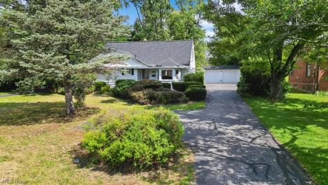 4697 Canterbury Road North Olmsted OH 44070