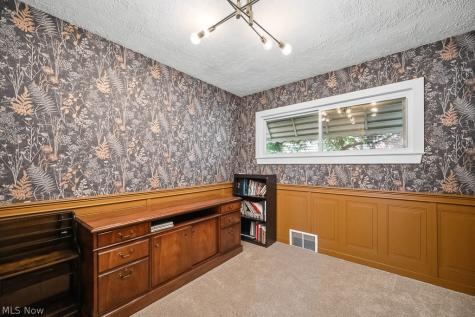 4697 Canterbury Road North Olmsted OH 44070