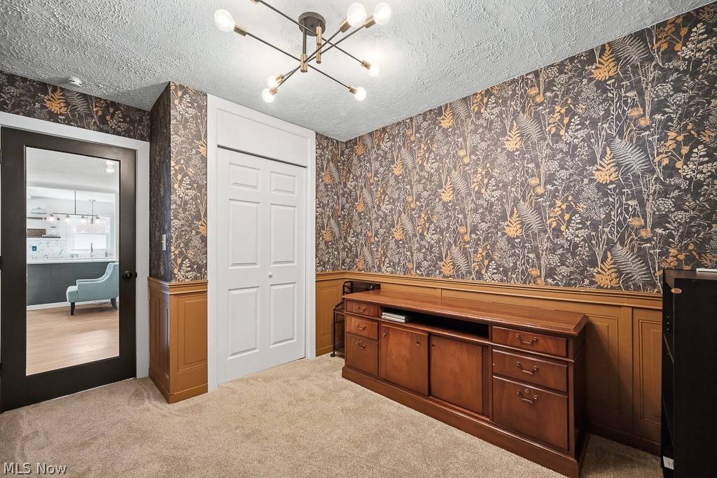 4697 Canterbury Road North Olmsted OH 44070