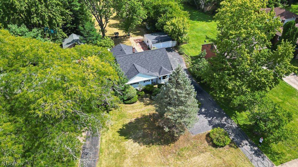 4697 Canterbury Road North Olmsted OH 44070