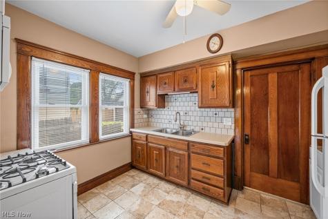 2601 Tate Avenue Cleveland OH 44109