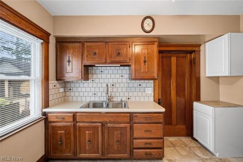 2601 Tate Avenue Cleveland OH 44109