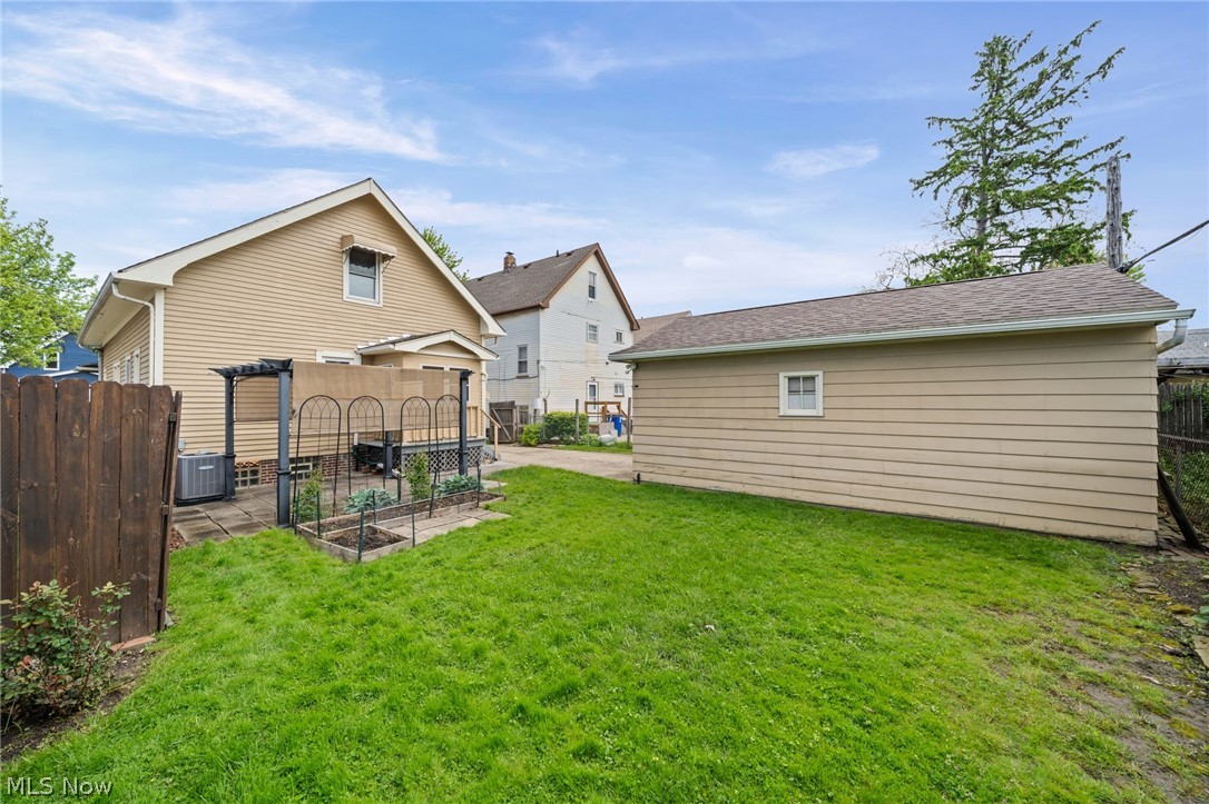 2601 Tate Avenue Cleveland OH 44109