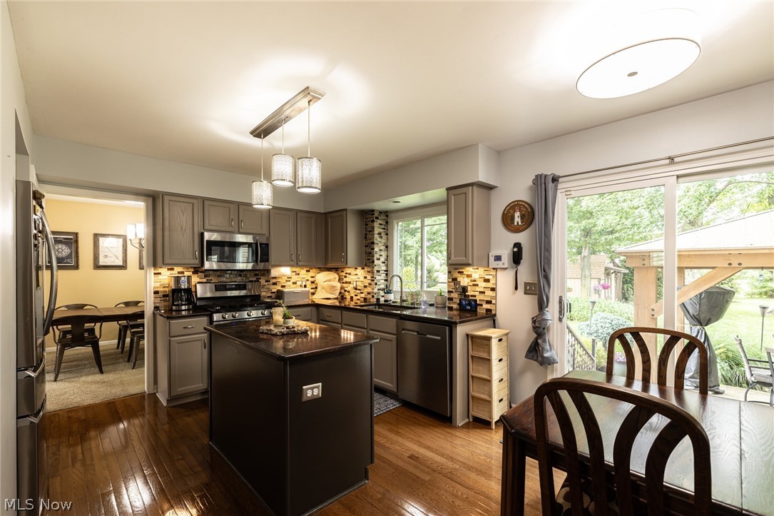 18717 Walnut Drive Strongsville OH 44149