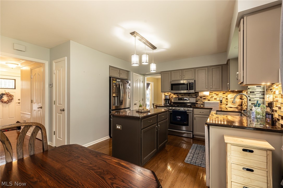 18717 Walnut Drive Strongsville OH 44149