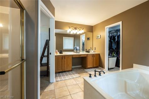 18717 Walnut Drive Strongsville OH 44149