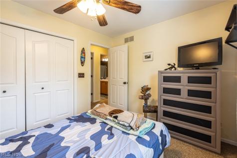 18717 Walnut Drive Strongsville OH 44149