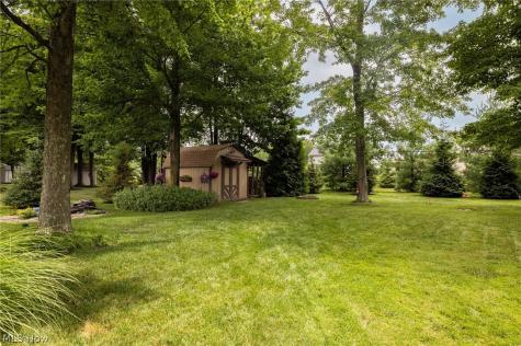18717 Walnut Drive Strongsville OH 44149