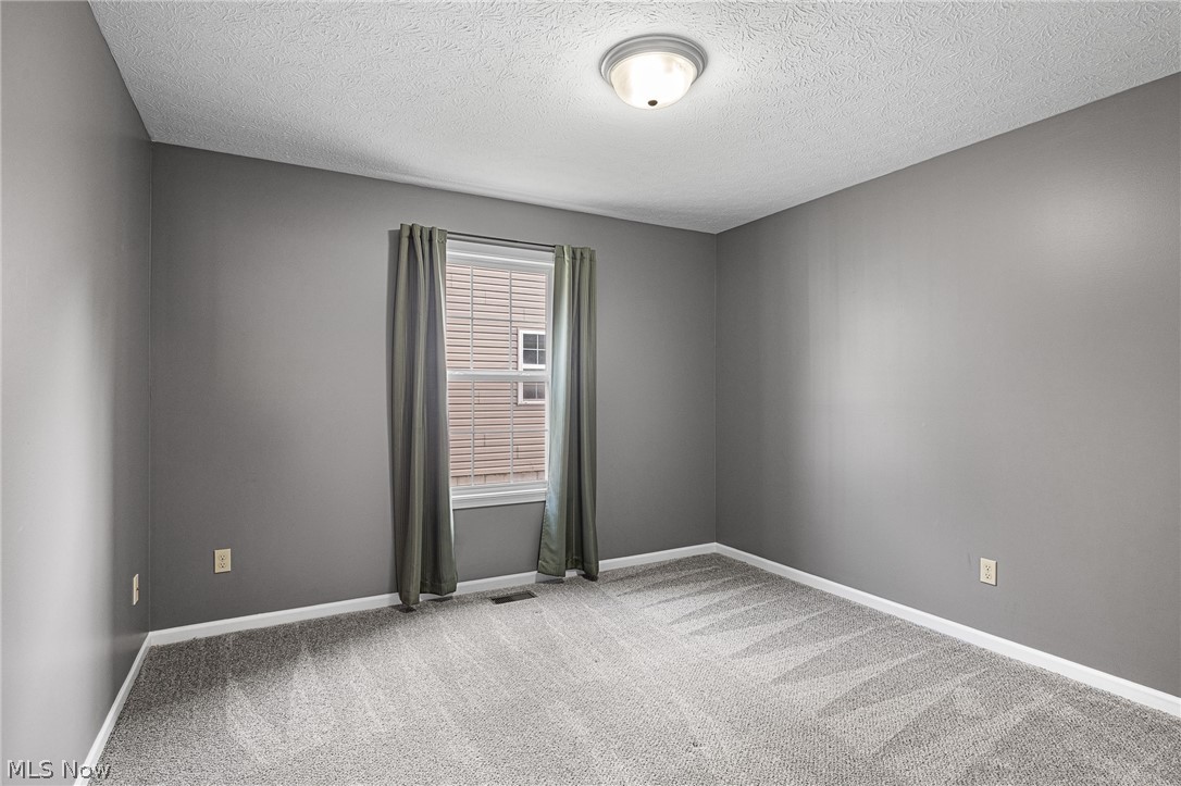 213 Westminster Way Elyria OH 44035