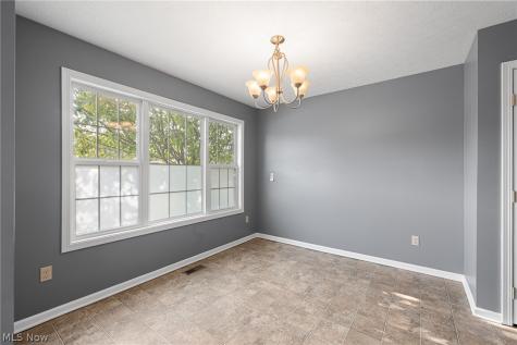 213 Westminster Way Elyria OH 44035