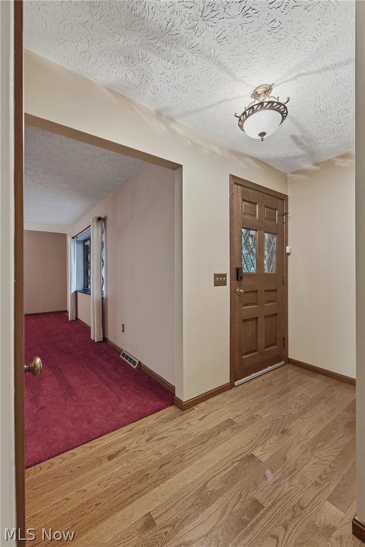 4837 Oak Knoll Avenue Newton Falls OH 44444