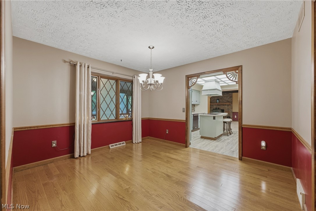 4837 Oak Knoll Avenue Newton Falls OH 44444
