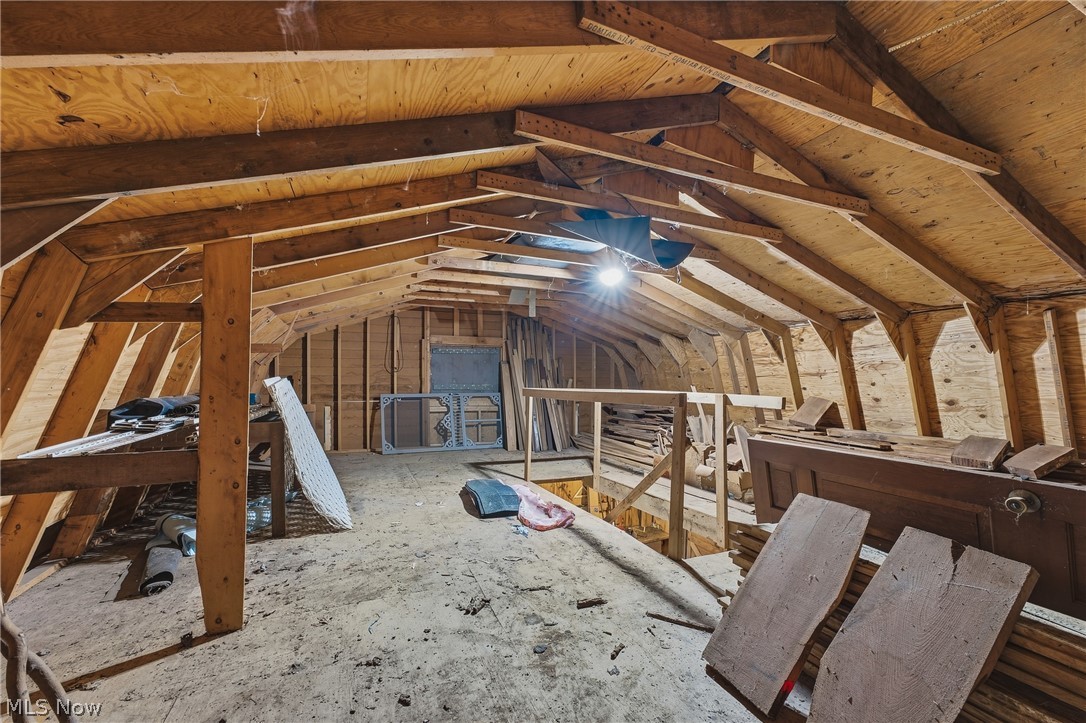 4837 Oak Knoll Avenue Newton Falls OH 44444
