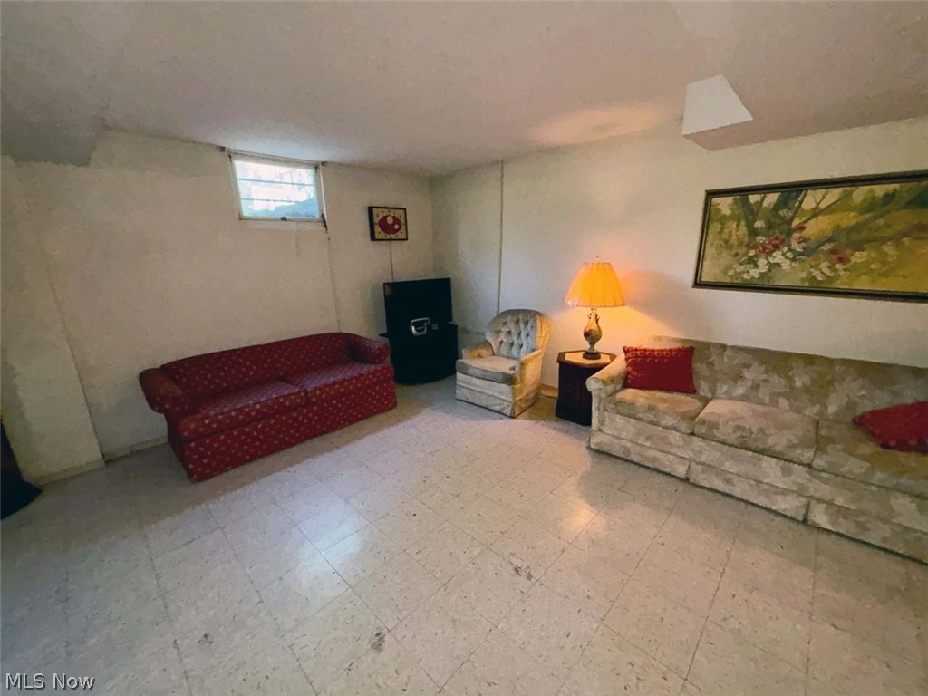 1591 Elberta Avenue SW North Canton OH 44709