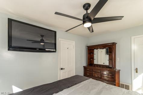 18010 Maple Heights Boulevard Maple Heights OH 44137
